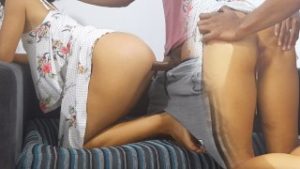 Follo a mi madrastra sin condón y me corro adentro | Accidental Creampie | Latinacuminside