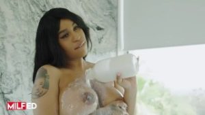 MILFED – Milk Man Ricky Spanish Pounds Paris The Muse’s Pussy Until He Cums All Over The Floor